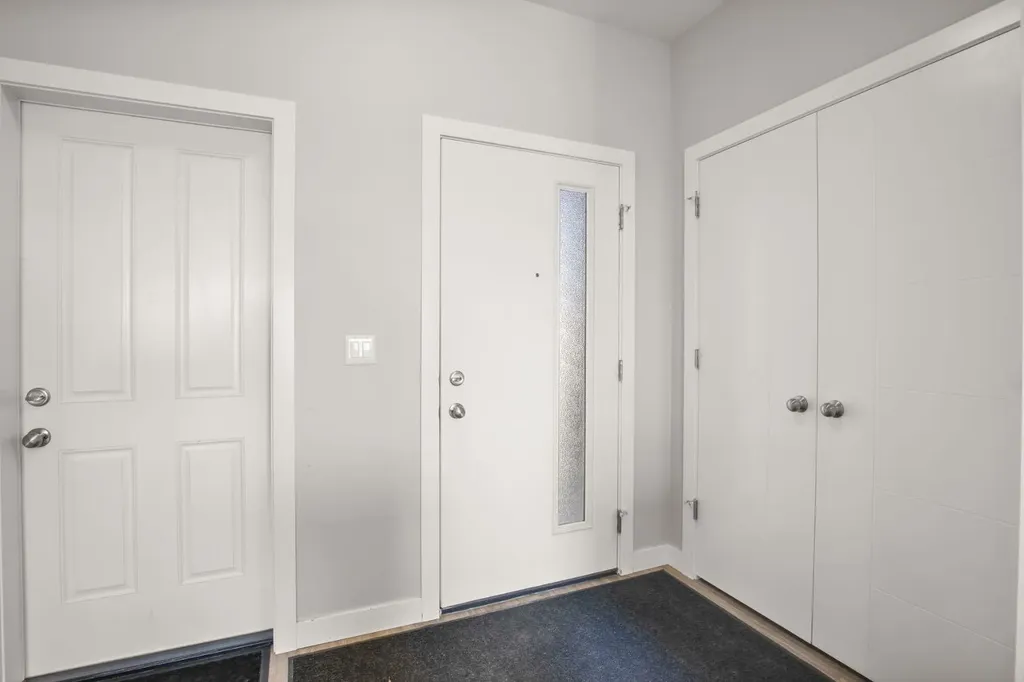 95 Palmer Circle Blackfalds AB T4M 0N7