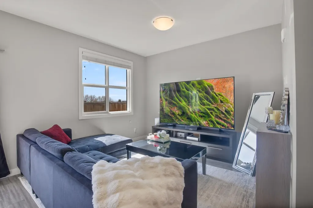 95 Palmer Circle Blackfalds AB T4M 0N7