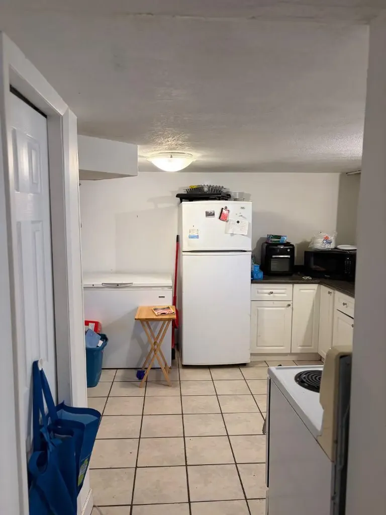 712 9 Avenue S Lethbridge AB T1J 1T5