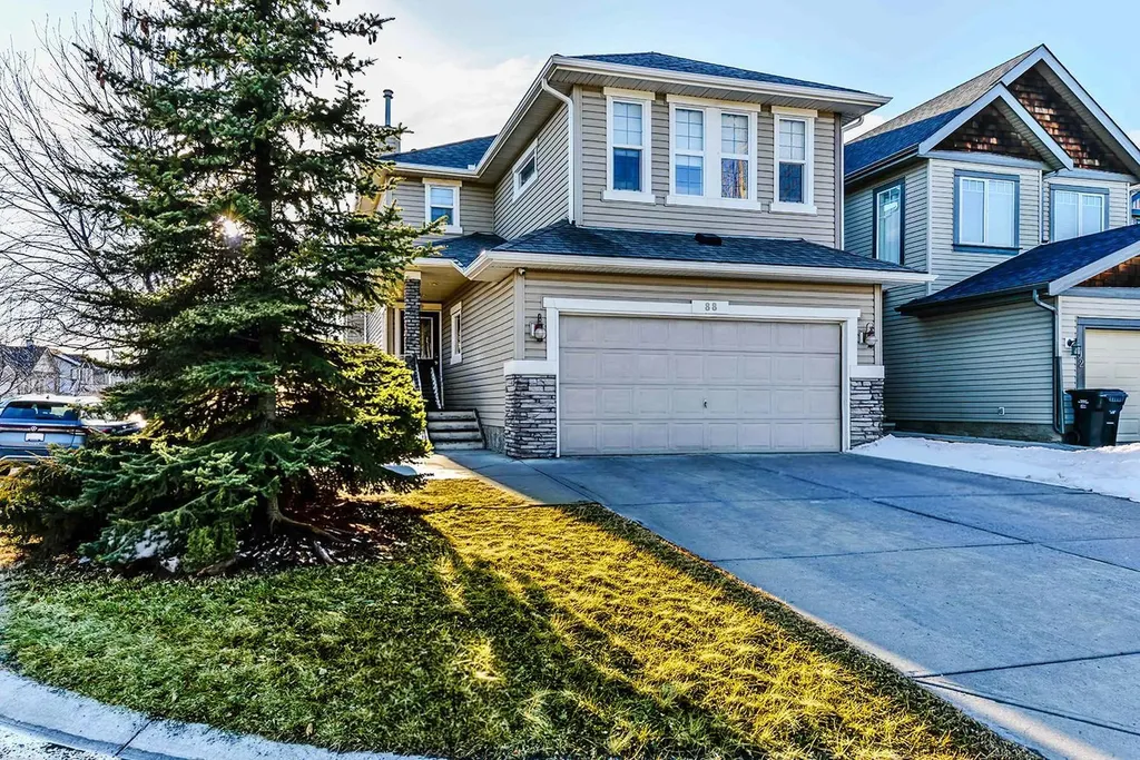 88 Evansford Road NW Calgary AB T3P 1G8