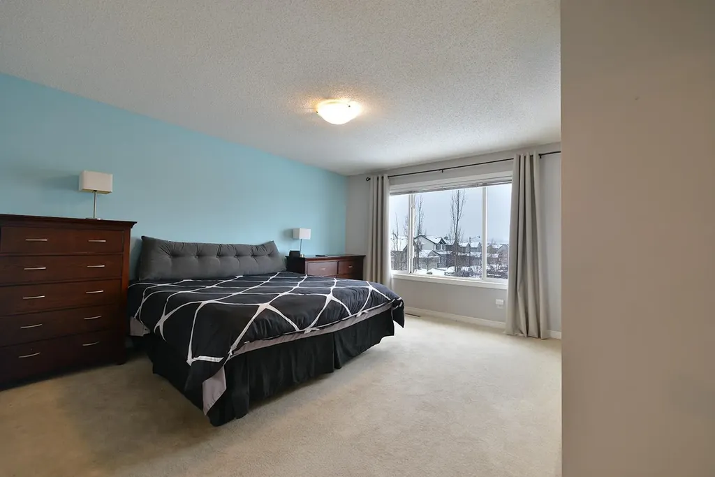 88 Evansford Road NW Calgary AB T3P 1G8