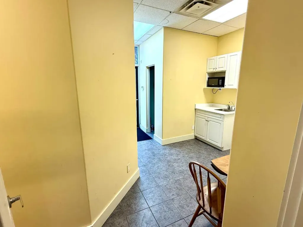 5212 48 Street Red Deer AB T4N 7C3