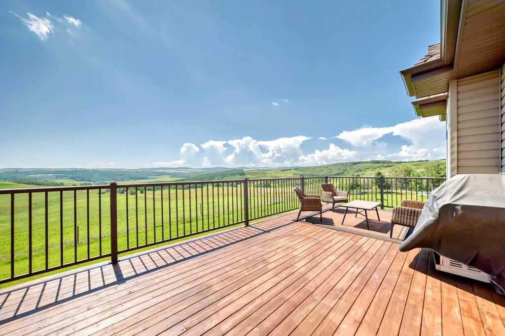 196096 144 Street W Rural Foothills County AB T1S1R8