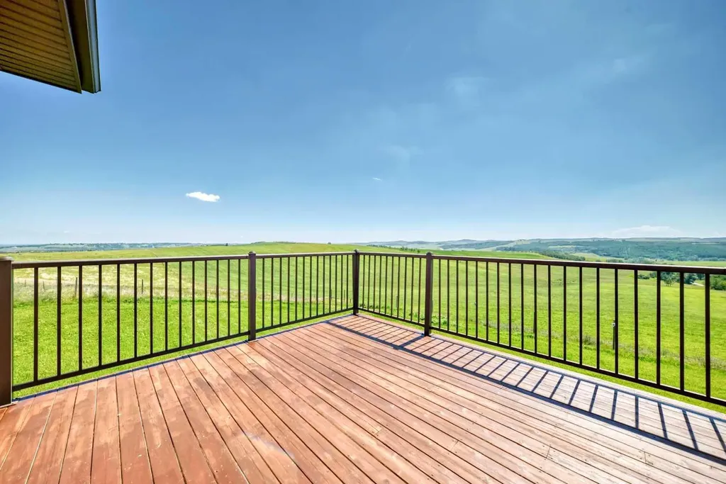 196096 144 Street W Rural Foothills County AB T1S1R8