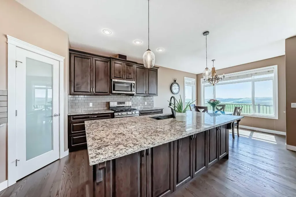 196096 144 Street W Rural Foothills County AB T1S1R8