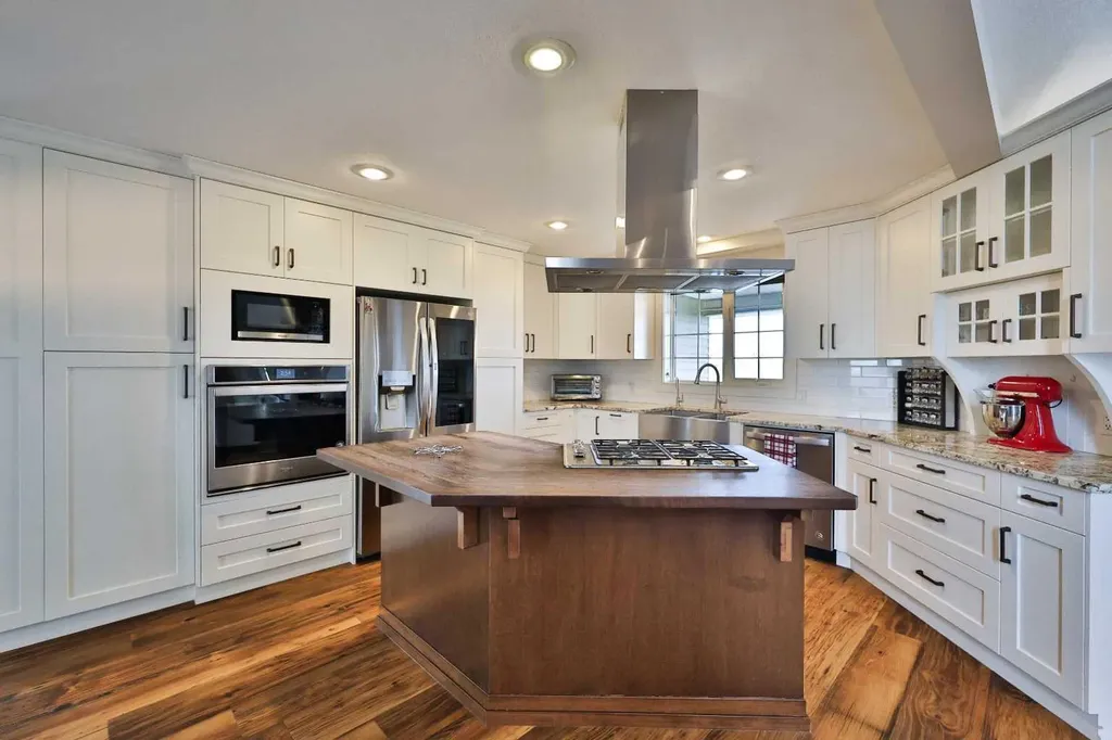 609 7 Avenue Stirling AB T0K 2E0