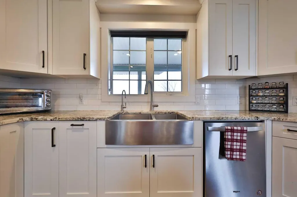 609 7 Avenue Stirling AB T0K 2E0