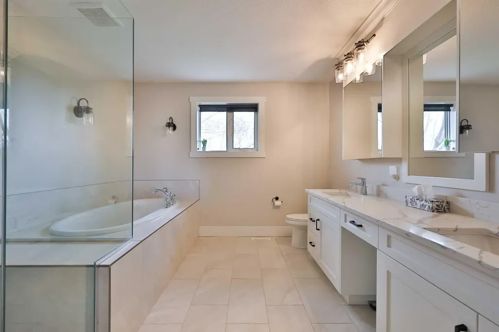 609 7 Avenue Stirling AB T0K 2E0