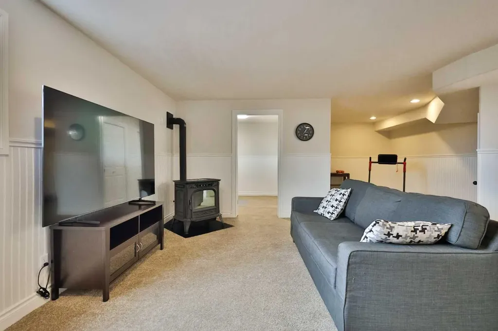 609 7 Avenue Stirling AB T0K 2E0