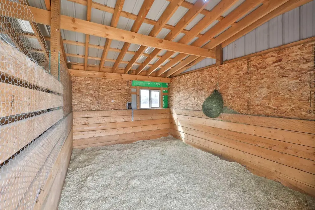 609 7 Avenue Stirling AB T0K 2E0