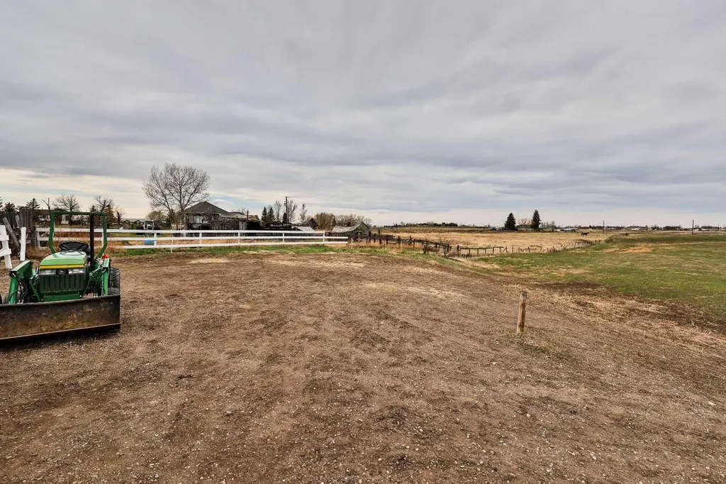 609 7 Avenue Stirling AB T0K 2E0