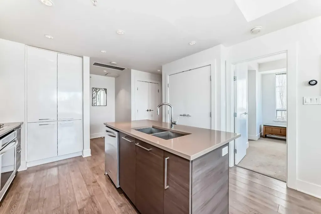38 9 Street NE Calgary AB T3E 7X9