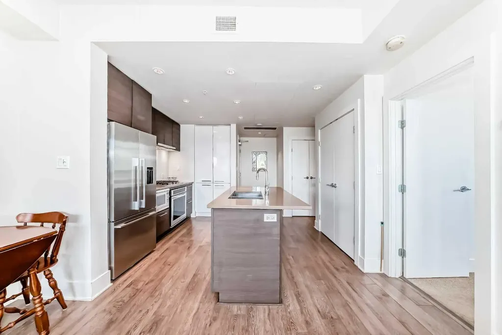 38 9 Street NE Calgary AB T3E 7X9