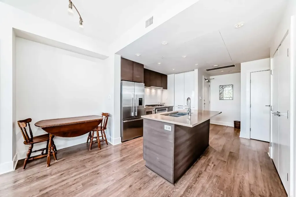 38 9 Street NE Calgary AB T3E 7X9