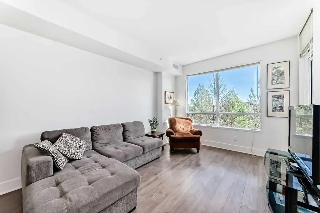 38 9 Street NE Calgary AB T3E 7X9