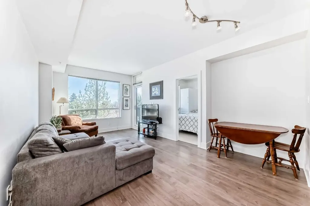 38 9 Street NE Calgary AB T3E 7X9