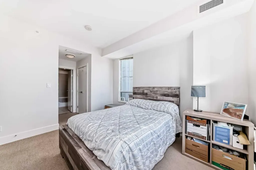 38 9 Street NE Calgary AB T3E 7X9