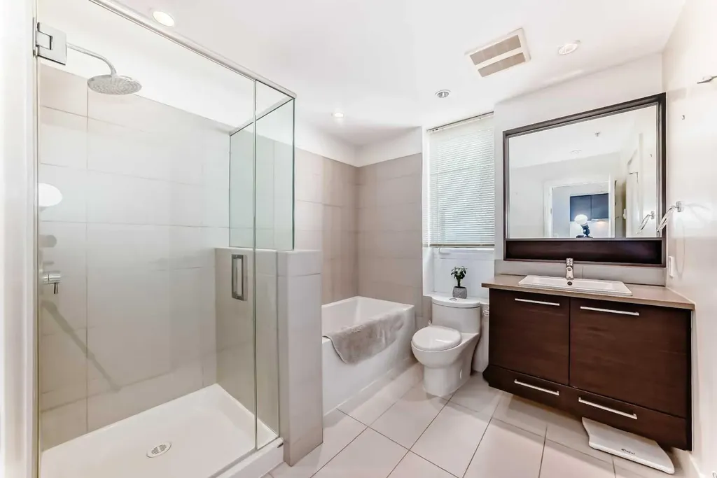 38 9 Street NE Calgary AB T3E 7X9