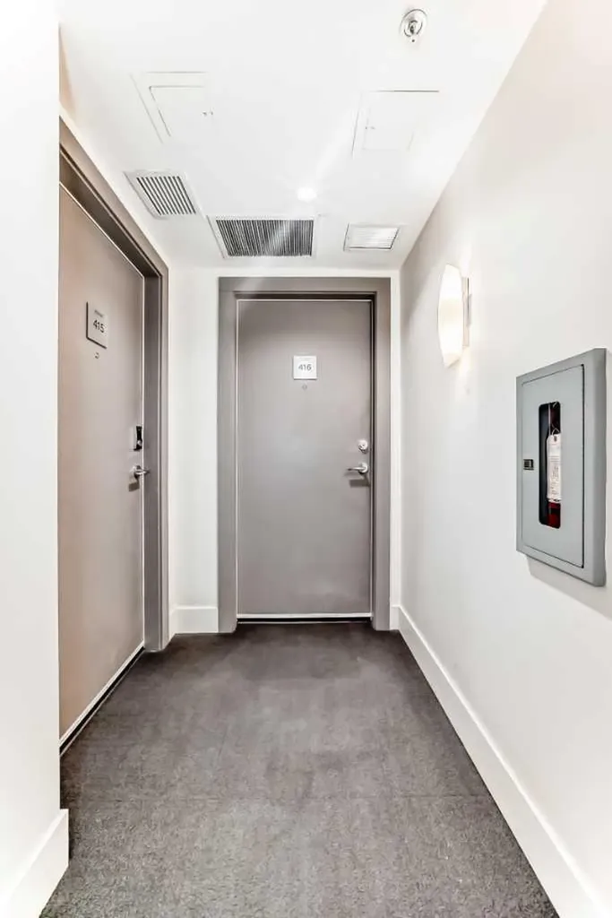 38 9 Street NE Calgary AB T3E 7X9