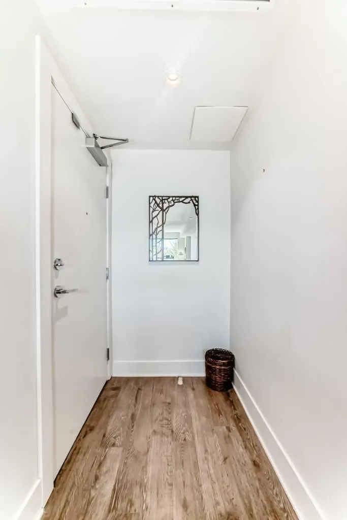 38 9 Street NE Calgary AB T3E 7X9