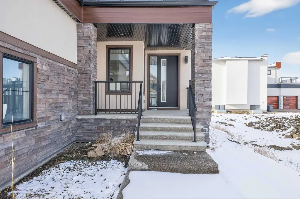1049 Waterstone Green Chestermere AB T1X 2Z1