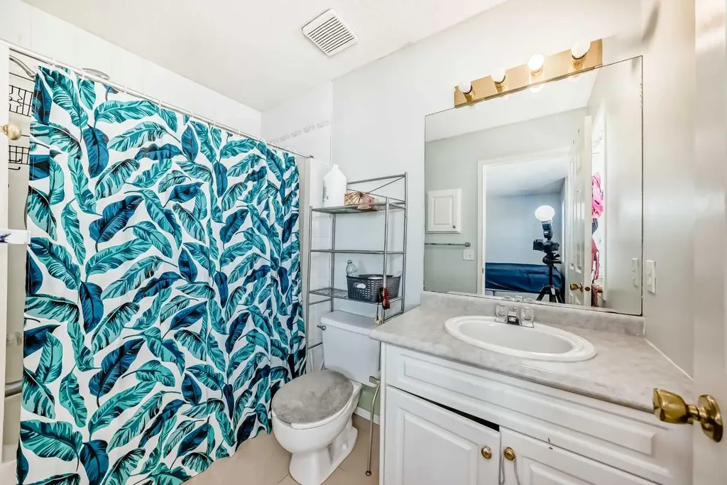 22 Applestone Park SE Calgary AB T2A 7S4