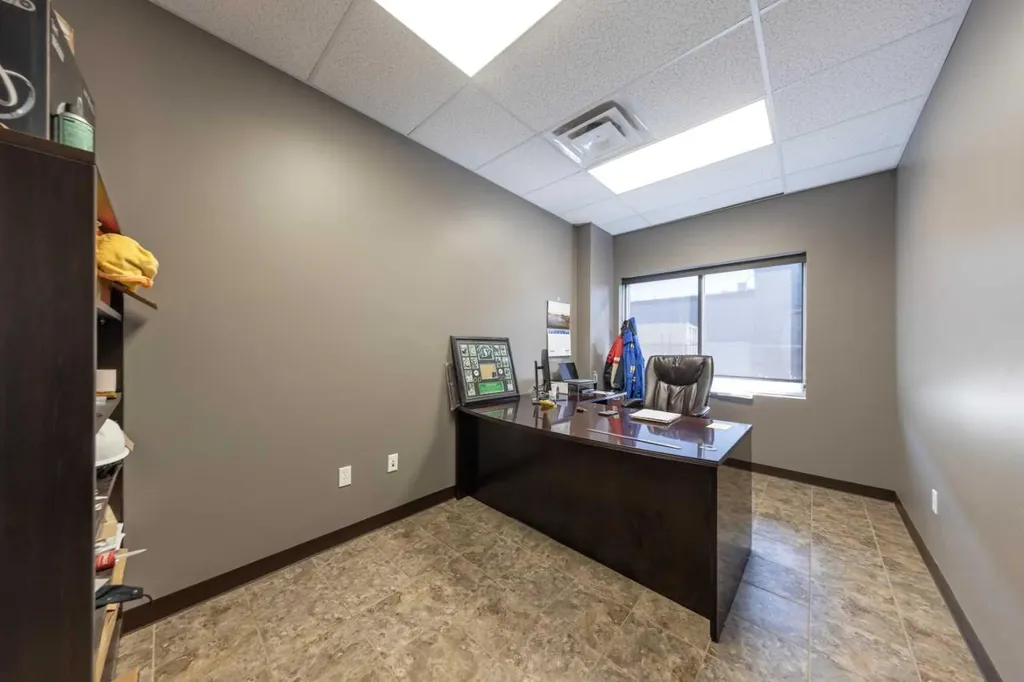 7156 56 Street Lloydminster AB T9V 2W8