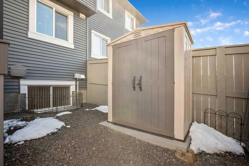639 Kingsmere Way SE Airdrie AB T4A 0X7