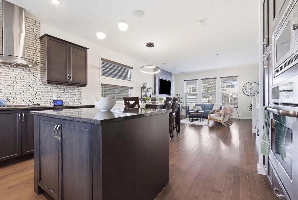 773 River Heights Crescent Cochrane AB T4C 0S2