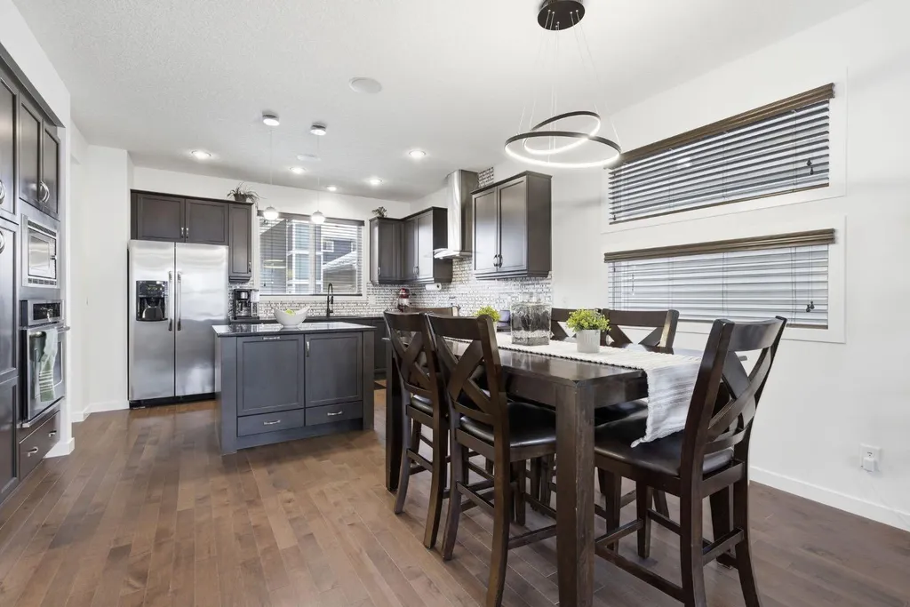773 River Heights Crescent Cochrane AB T4C 0S2