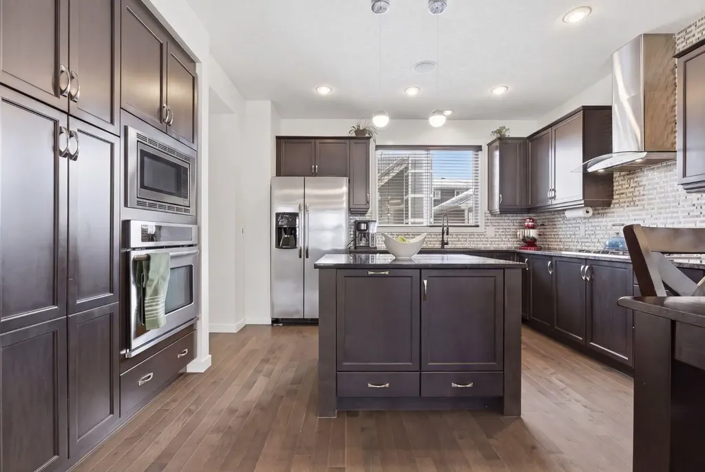 773 River Heights Crescent Cochrane AB T4C 0S2
