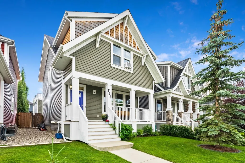 773 River Heights Crescent Cochrane AB T4C 0S2