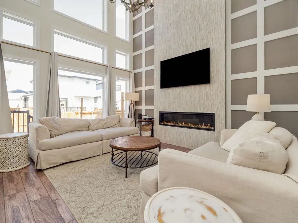 653 Aquitania Boulevard W Lethbridge AB T1J 5N4