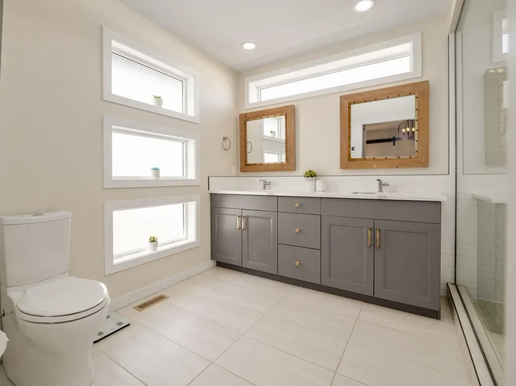 653 Aquitania Boulevard W Lethbridge AB T1J 5N4