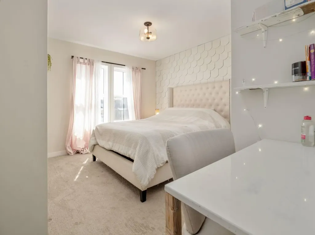 653 Aquitania Boulevard W Lethbridge AB T1J 5N4