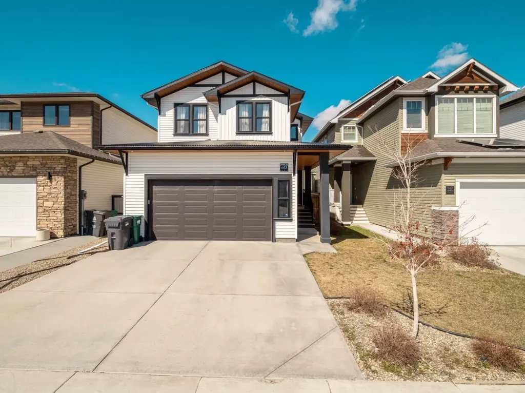 653 Aquitania Boulevard W Lethbridge AB T1J 5N4