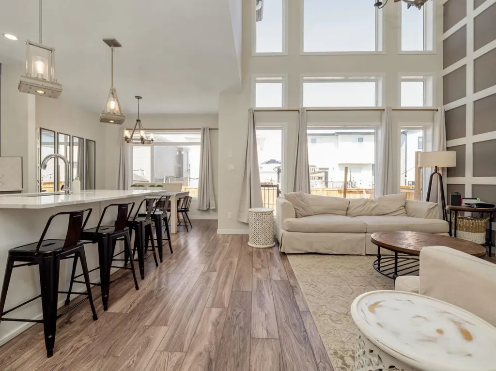 653 Aquitania Boulevard W Lethbridge AB T1J 5N4
