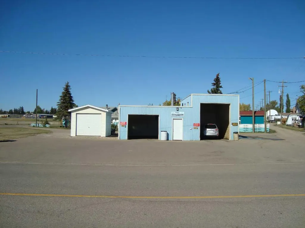 116 1st Avenue Trochu AB T0M 2C0