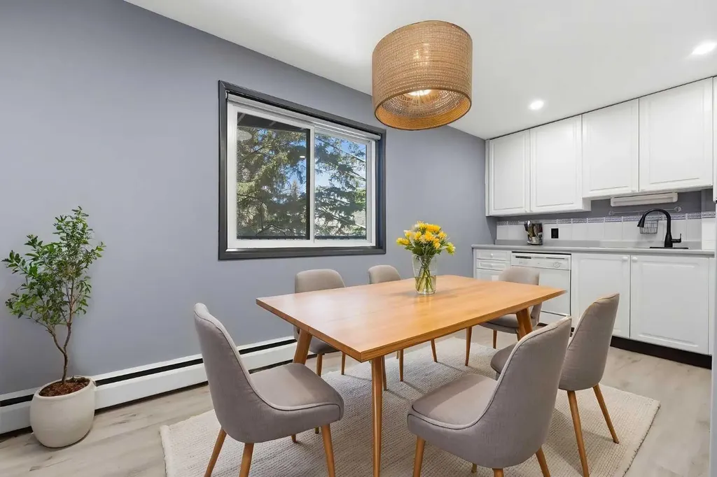 3103 Blakiston Drive NW Calgary AB T2L1L7