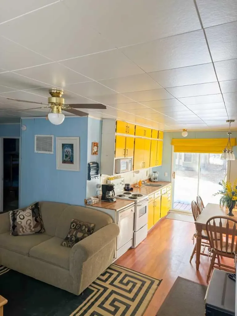 2 Hummingbird Lane Half Moon Bay AB T4S1S1