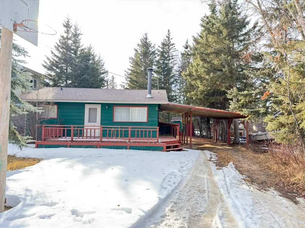 2 Hummingbird Lane Half Moon Bay AB T4S1S1