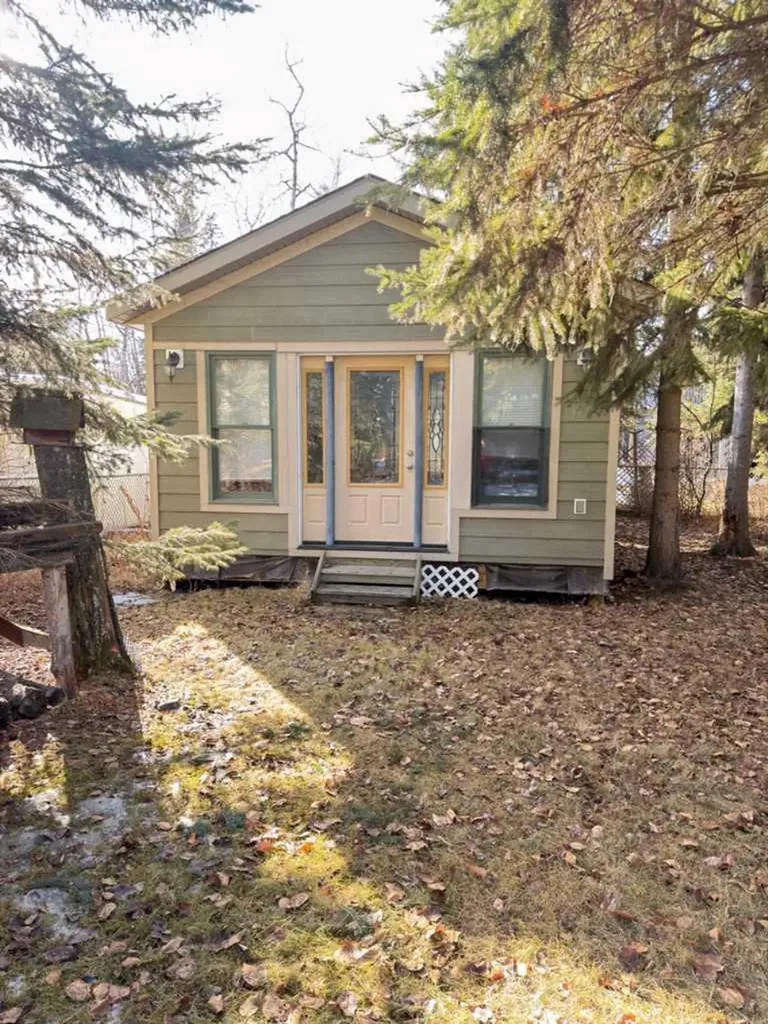 2 Hummingbird Lane Half Moon Bay AB T4S1S1