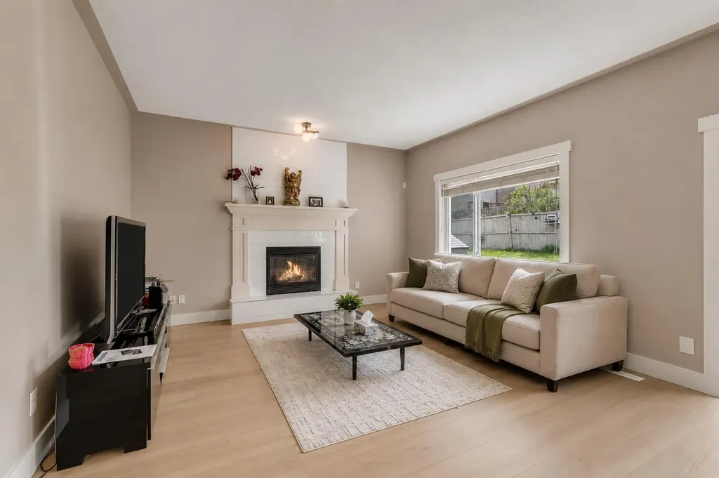 57 Sherwood Terrace NW Calgary AB T3E 1M9