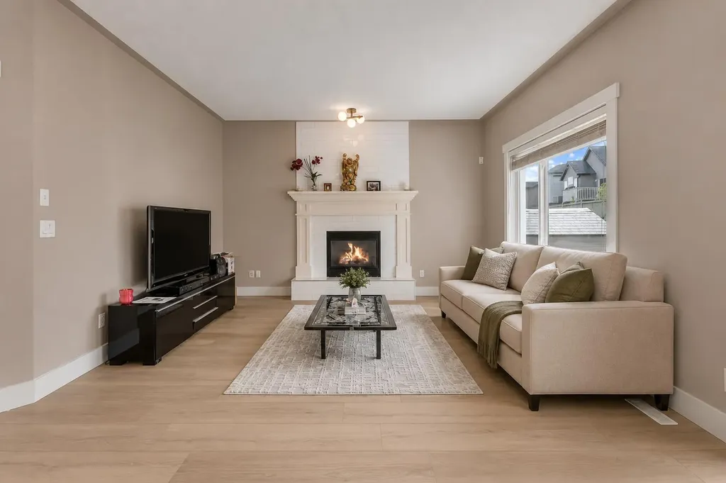 57 Sherwood Terrace NW Calgary AB T3E 1M9