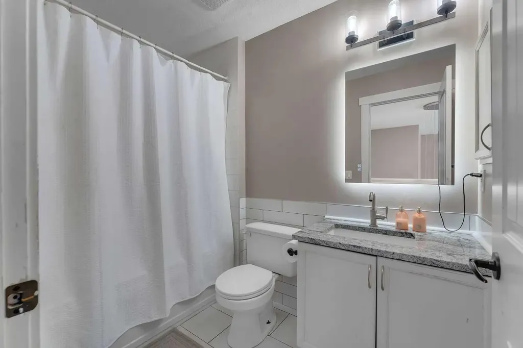 57 Sherwood Terrace NW Calgary AB T3E 1M9