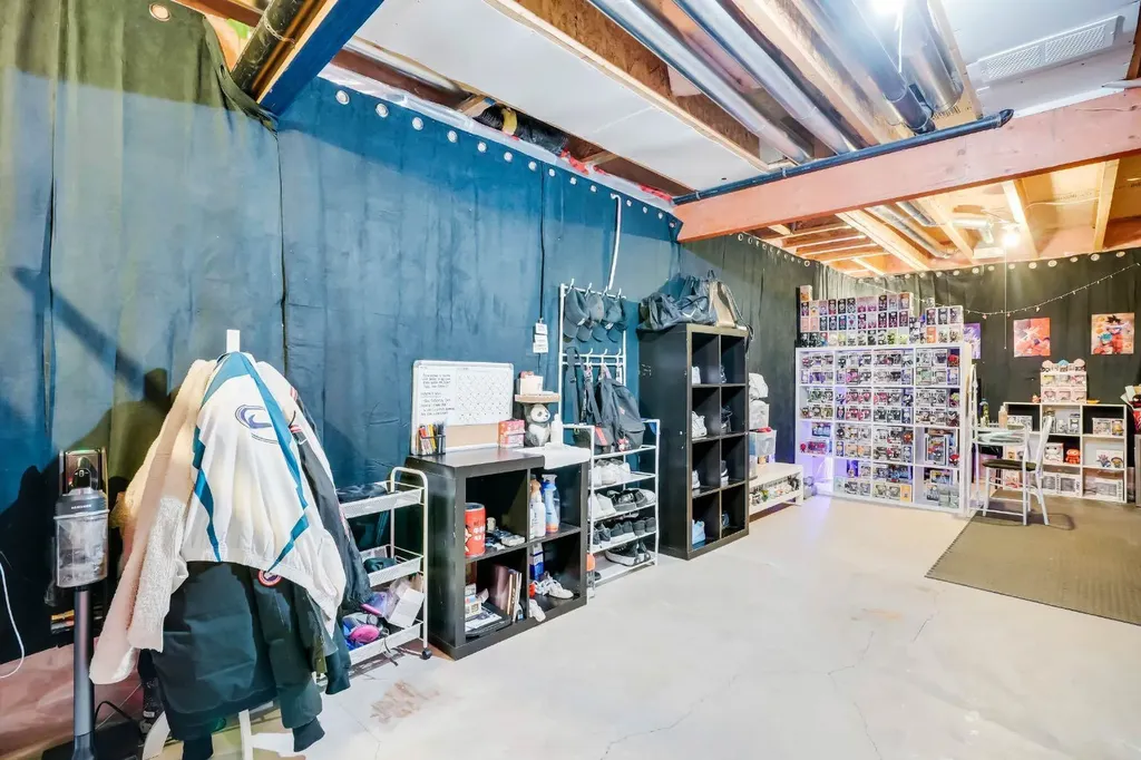 57 Sherwood Terrace NW Calgary AB T3E 1M9