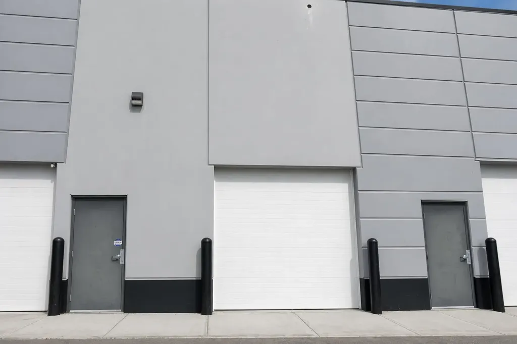 6520 36 Street NE Calgary AB T3J 2L3
