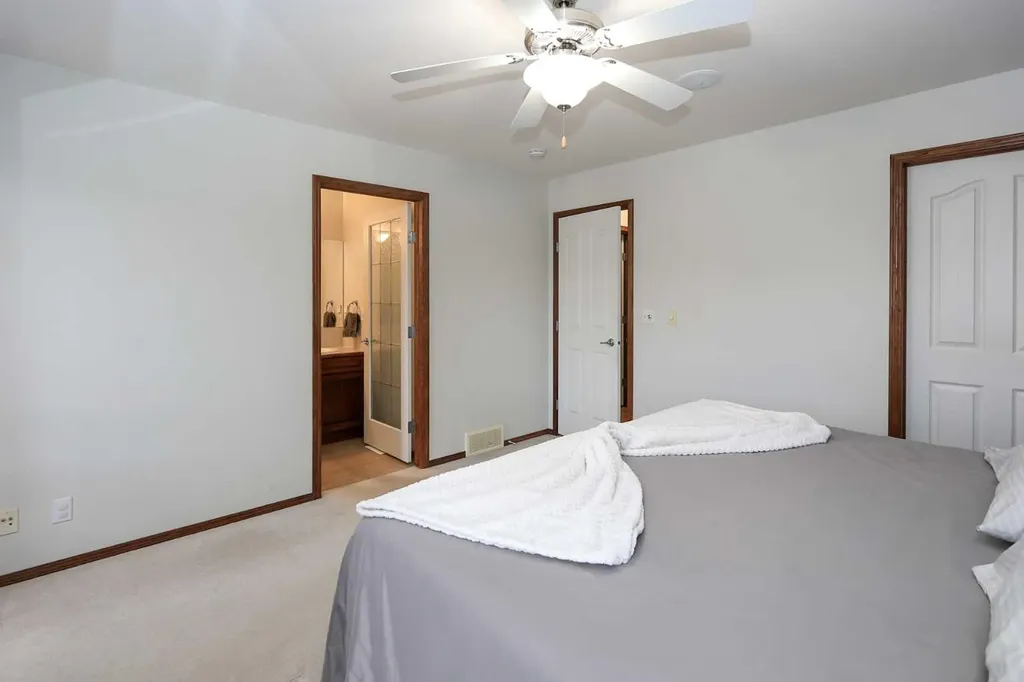 50 Donald Close Red Deer AB T4P 3E7