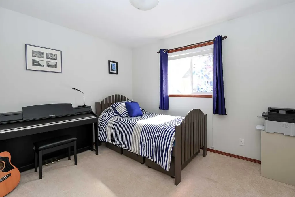 50 Donald Close Red Deer AB T4P 3E7