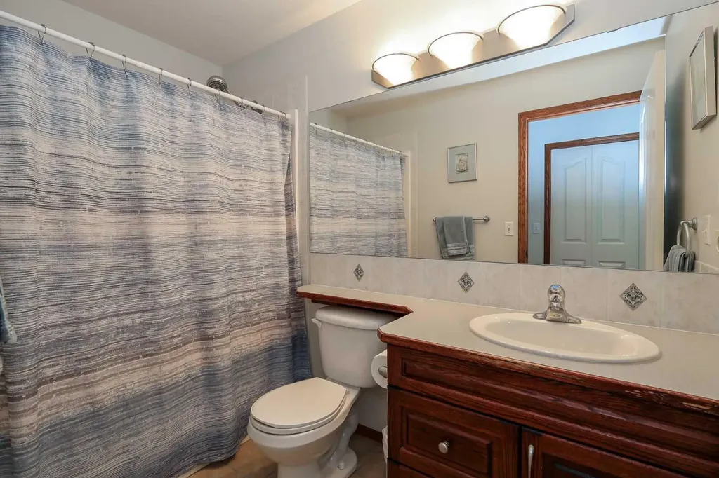 50 Donald Close Red Deer AB T4P 3E7